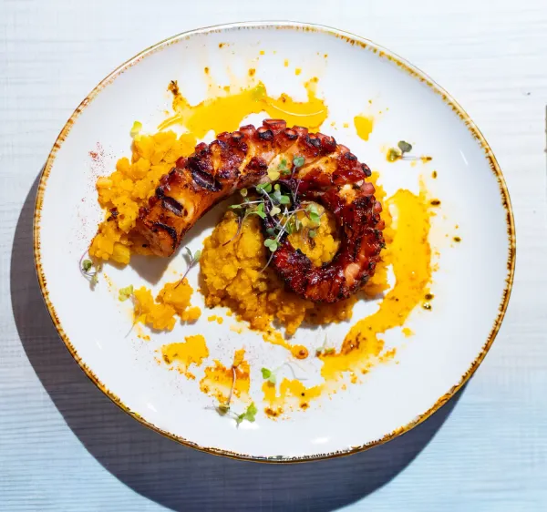 Pulpo a la brasa